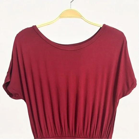 Short Sleeve Jersey Knit Midi Dress with Pockets Burgundy Size Small - Picture 12 of 15